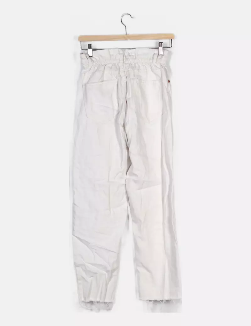 Bershka Pantalón blanco denim