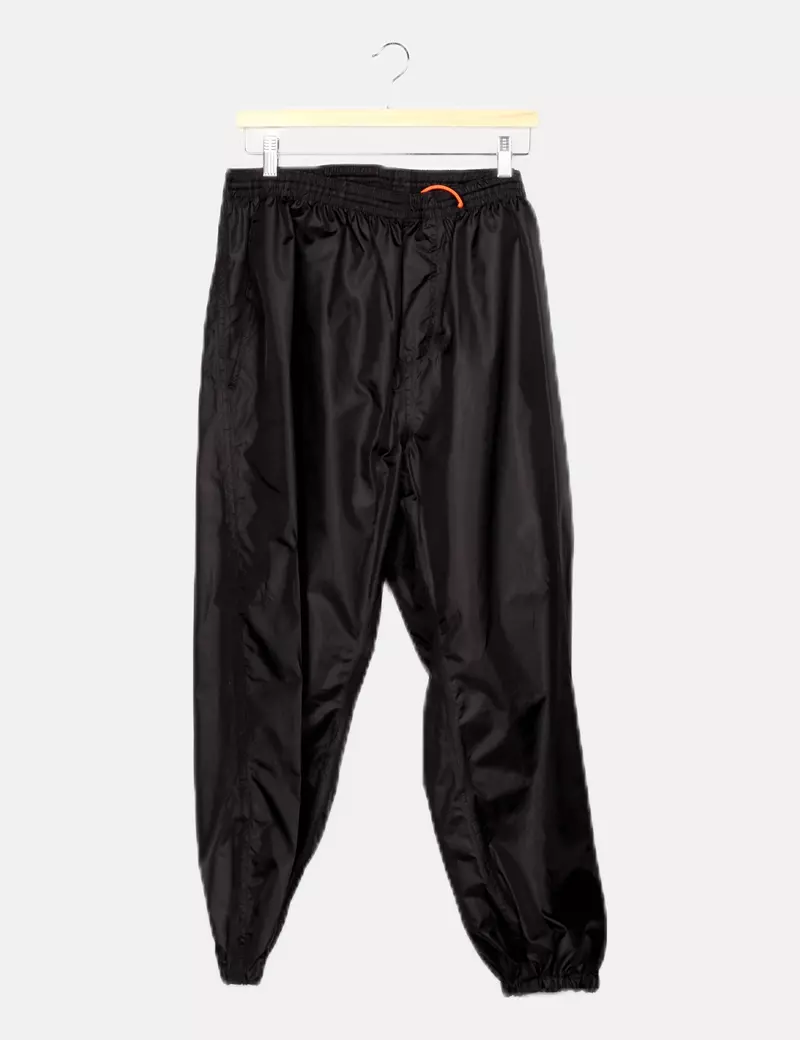 Oxylane Pantalón negro básico