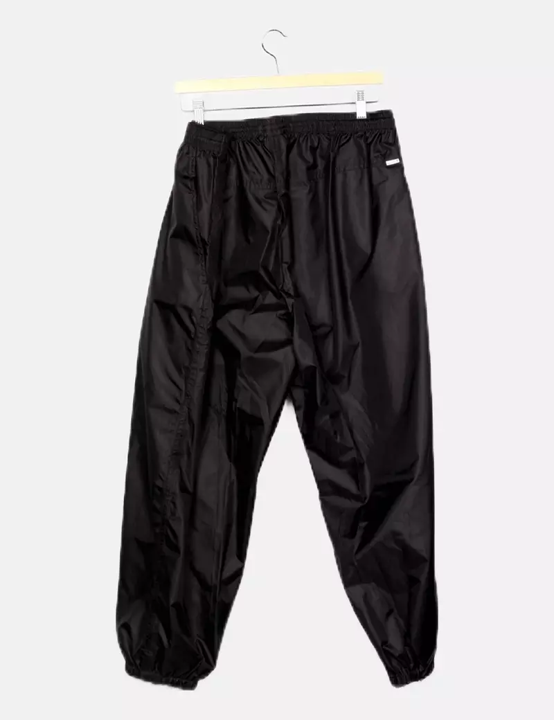 Oxylane Pantalón negro básico