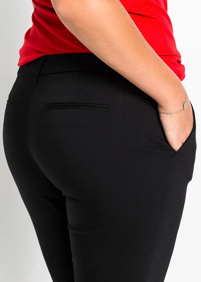 Pantalón ejecutivo tipo capri Negro